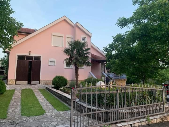 Villa Melograno モスタル エクステリア 写真